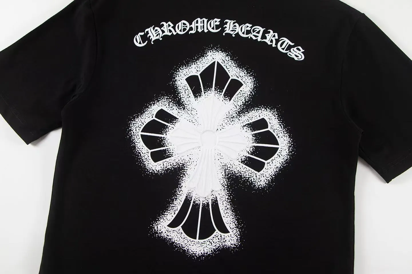 🅿️146 Style: 2025 new Croix Heart short-sleeved T-shirt Material: High version 300g double yarn combed cotton Size: S～XL Color: Black Style number: Z021